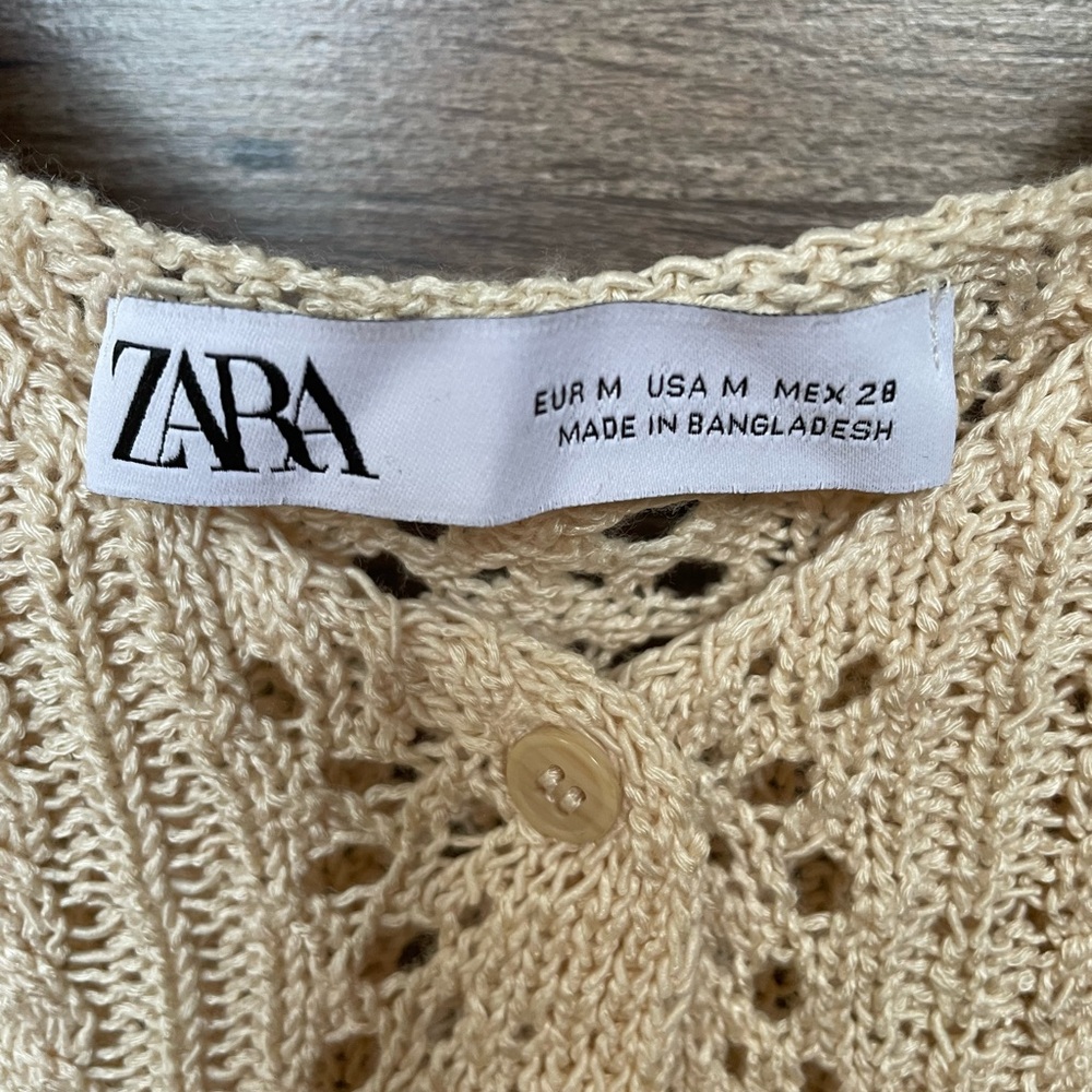 Zara Cream Cropped Button Knit Tank Top - Picture 3 of 5